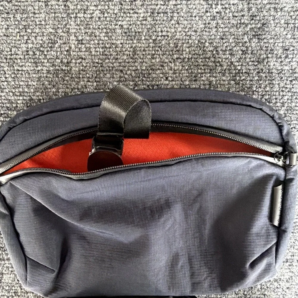Alpaka Flight Sling Japan Edition 2L- Blue Axoflux 400D NWT Great Gift